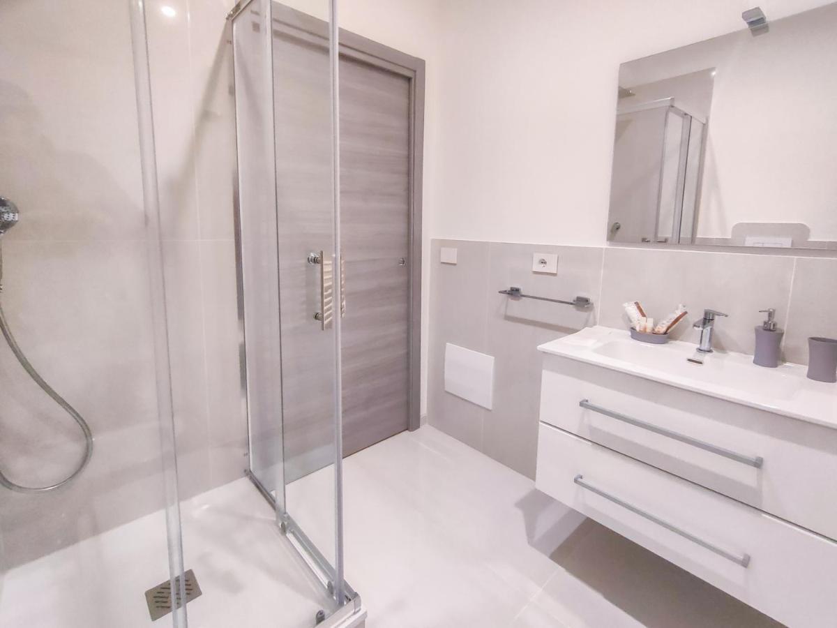 Cubacalatafimi Rooms ปาแลร์โม ภายนอก รูปภาพ