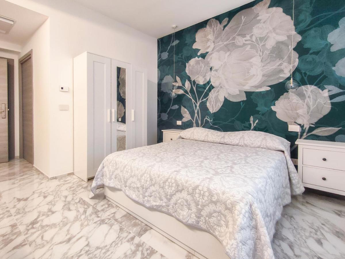 Cubacalatafimi Rooms ปาแลร์โม ภายนอก รูปภาพ